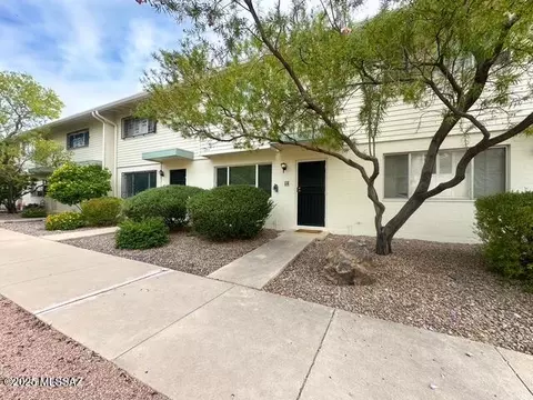 8160 E Broadway Blvd #J-4, Tucson, AZ 85710