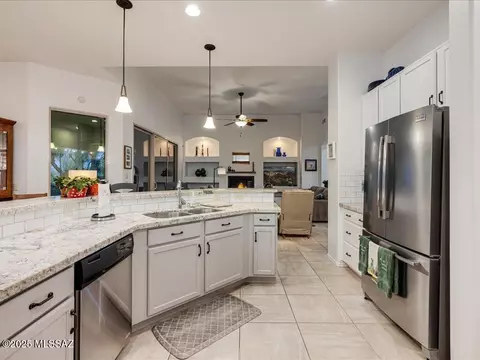 10638 E Seven Generations Way, Tucson, AZ 85747 photo 19
