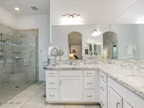 10638 E Seven Generations Way, Tucson, AZ 85747 photo 22