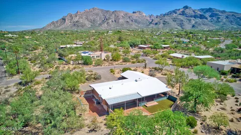 450 E Deone Ln, Tucson, AZ 85704