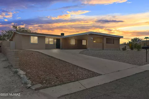 6751 S Pavo Real Pl, Tucson, AZ 85746