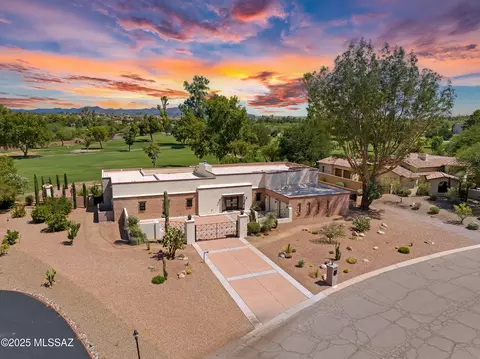 8021 N Della Robia Pl, Tucson, AZ 85742