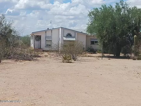 6475 N Sanders Rd, Tucson, AZ 85743