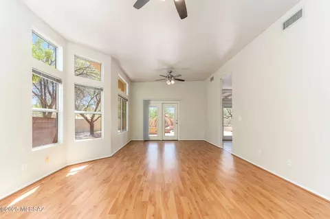 10380 E Rushlight Dr, Tucson, AZ 85748 photo 5