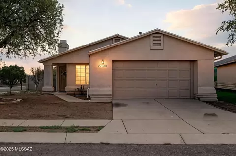 4680 Gatwick Dr, Tucson, AZ 85730