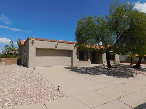 Exterior - 1151 E Haystack Dr, Oro Valley, AZ 85755 photo 3 of 7