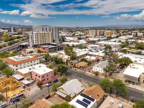 View/Area - 426 E 9th St, Tucson, AZ 85705 photo 2 of 2