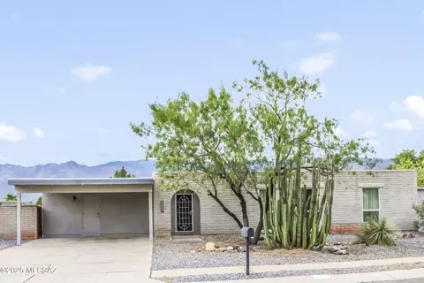 9573 E Calle Cascada, Tucson, AZ 85715