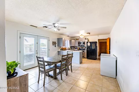 Dining - 861 E Pomerene Rd, Benson, AZ 85602 photo 3 of 3