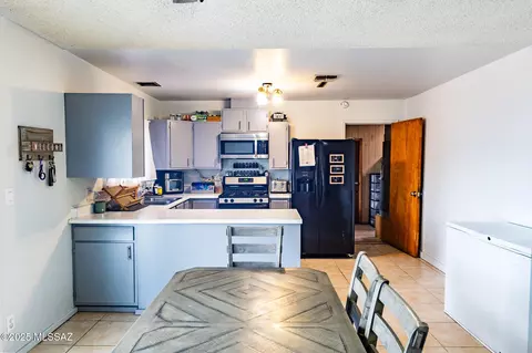 Kitchen - 861 E Pomerene Rd, Benson, AZ 85602 photo 1 of 4