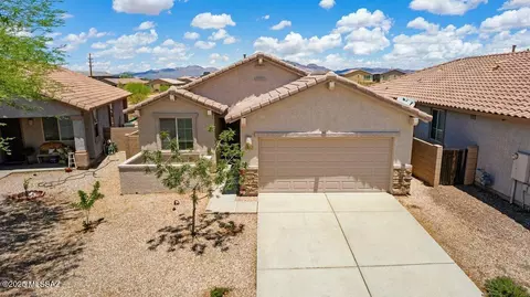 6902 W Leeward Cove Way, Tucson, AZ 85757