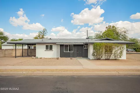 802 N Jefferson Ave, Tucson, AZ 85711