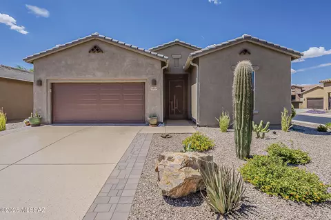 5464 S Guthrie Peak Dr, Green Valley, AZ 85622