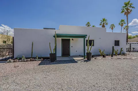 2002 N Winstel Blvd, Tucson, AZ 85716