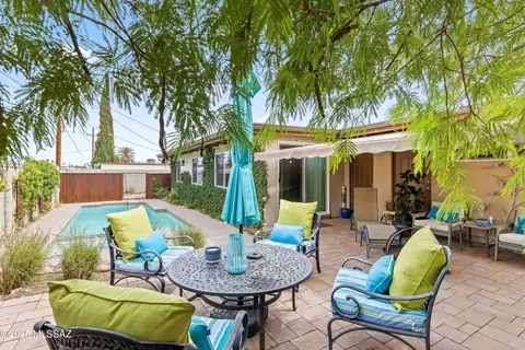 Exterior - 8125 E Baker Dr, Tucson, AZ 85710 photo 3 of 6