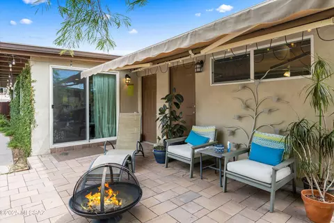 Exterior - 8125 E Baker Dr, Tucson, AZ 85710 photo 5 of 6