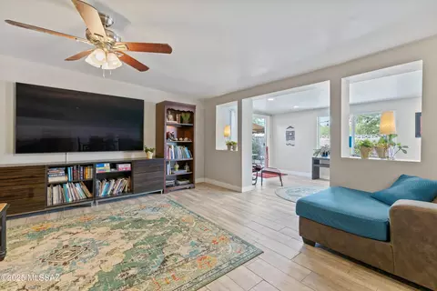 Living - 8125 E Baker Dr, Tucson, AZ 85710 photo 4 of 8
