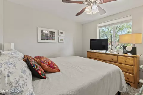 Bedroom - 8125 E Baker Dr, Tucson, AZ 85710 photo 4 of 7