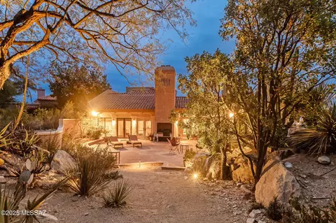 5701 E Finisterra, Tucson, AZ 85750