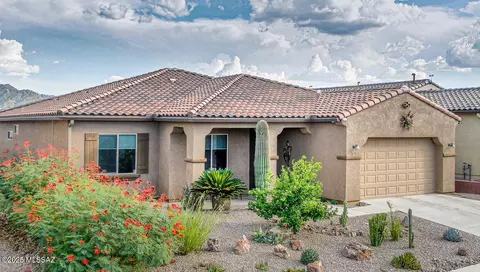 878 N Camino Colina Del Pino, Green Valley, AZ 85614