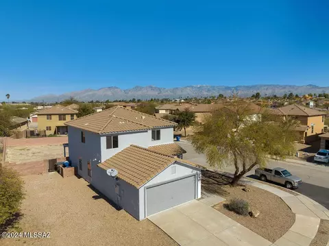 8553 E Desert Retreat Ct, Tucson, AZ 85730