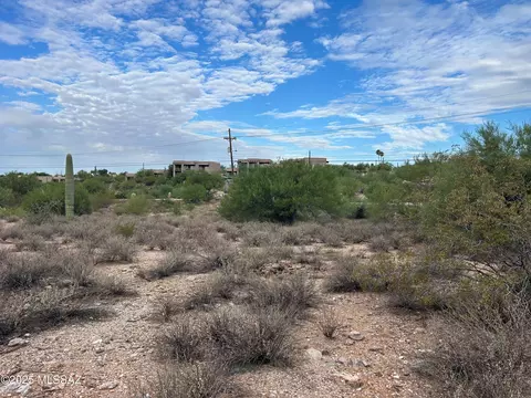 5530 N Hacienda Del Sol Rd, Tucson, AZ 85718