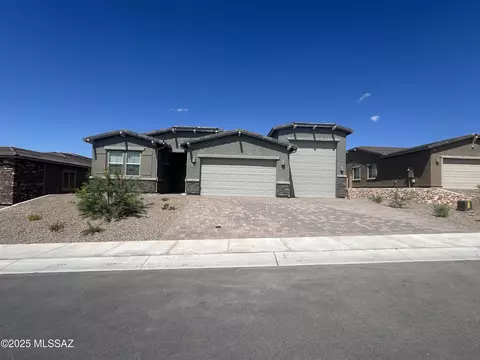 14015 N Crooked Creek Dr, Marana, AZ 85658