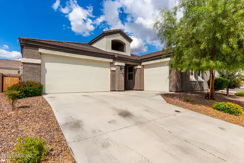 5486 W Beacon Hill Dr, Marana, AZ 85658