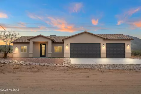 1729 Faro Ct, Rio Rico, AZ 85648