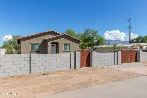 916 W Garnette St, Tucson, AZ 85705