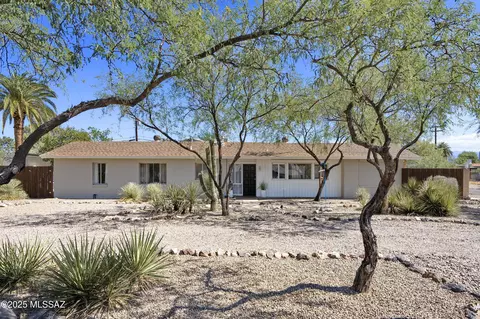 4051 E Calle De Jardin, Tucson, AZ 85711