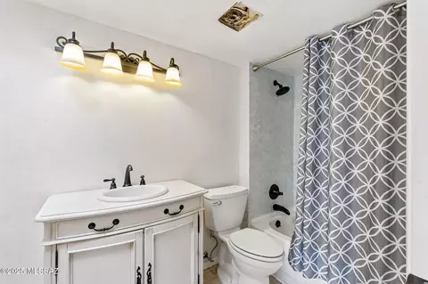 Bath - 9085 E Bellevue St, Tucson, AZ 85715 photo 7 of 7