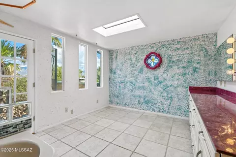 Bath - 9085 E Bellevue St, Tucson, AZ 85715 photo 2 of 7