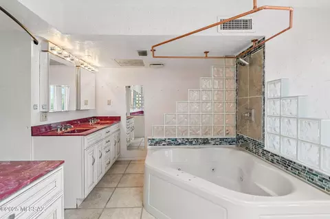 Bath - 9085 E Bellevue St, Tucson, AZ 85715 photo 4 of 7