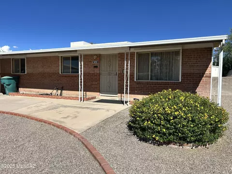 1649 S Cloverland Ave, Tucson, AZ 85711