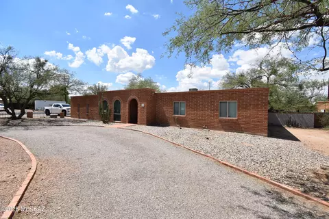 2701 N Avenida Empalme, Tucson, AZ 85715