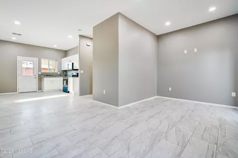 4839 E Baker St, Tucson, AZ 85711