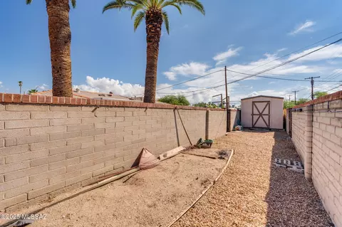 Exterior - 834 E Silver St, Tucson, AZ 85719 photo 8 of 9
