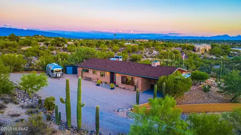 4450 N Osage Dr, Tucson, AZ 85718