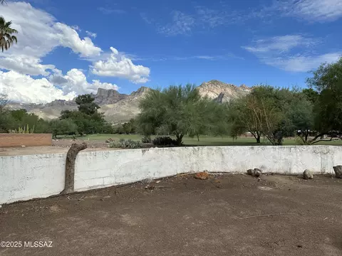 225 W Oro Valley Dr, Oro Valley, AZ 85737
