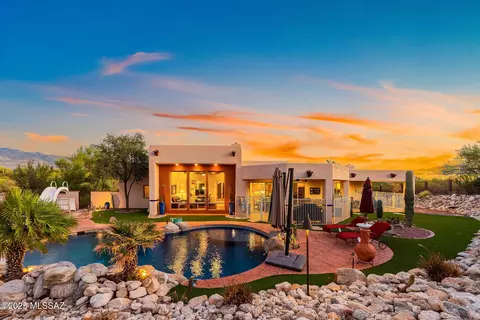 2551 N Soldier Trl, Tucson, AZ 85749