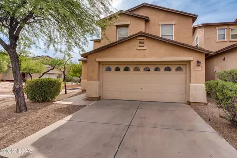 8467 N Placita De La Manzana, Tucson, AZ 85742