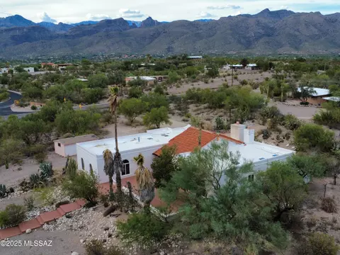 3800 N Avenida De Montezuma, Tucson, AZ 85749