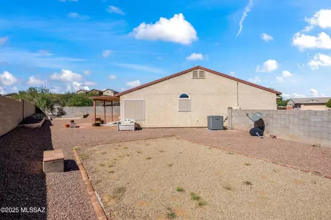 Exterior - 8892 E Apache Well Pl, Tucson, AZ 85730 photo 6 of 6