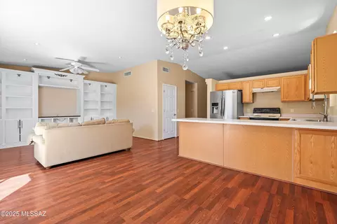 Living - 8892 E Apache Well Pl, Tucson, AZ 85730 photo 4 of 7