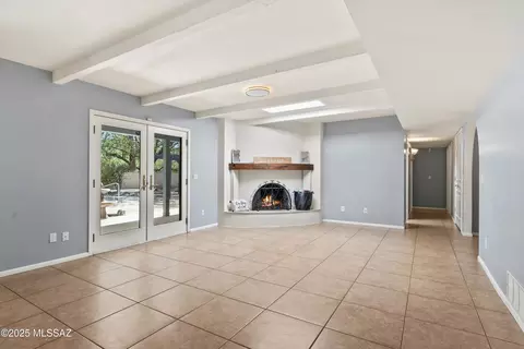 Living - 12302 E Sutter Mill St, Tucson, AZ 85749 photo 3 of 4