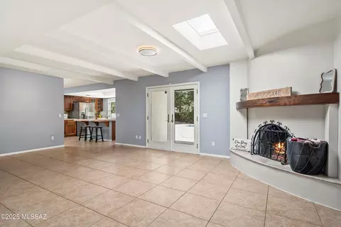 Living - 12302 E Sutter Mill St, Tucson, AZ 85749 photo 2 of 4