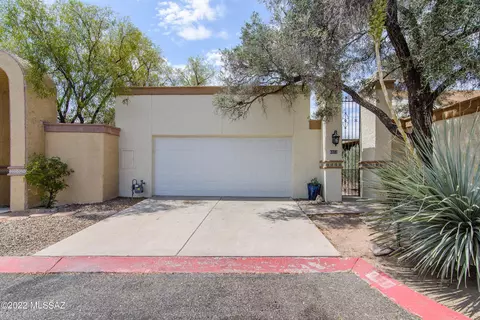 6932 S Placita Colotlan, Tucson, AZ 85746