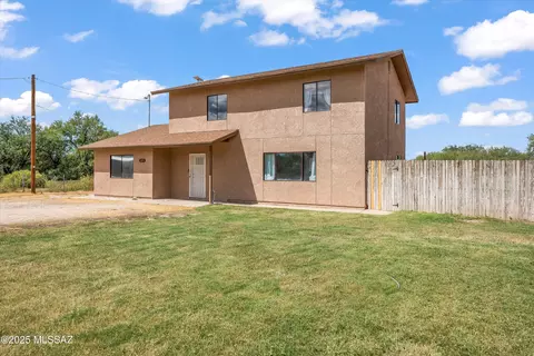 1274 E Sunny Ln, Benson, AZ 85602