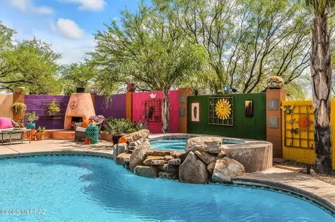 10572 S Coyote Melon Loop, Vail, AZ 85641 photo 2